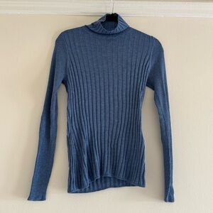 White House Black Market Sz M Long Sleeve Cashmere Blend Knit Turtleneck Blue